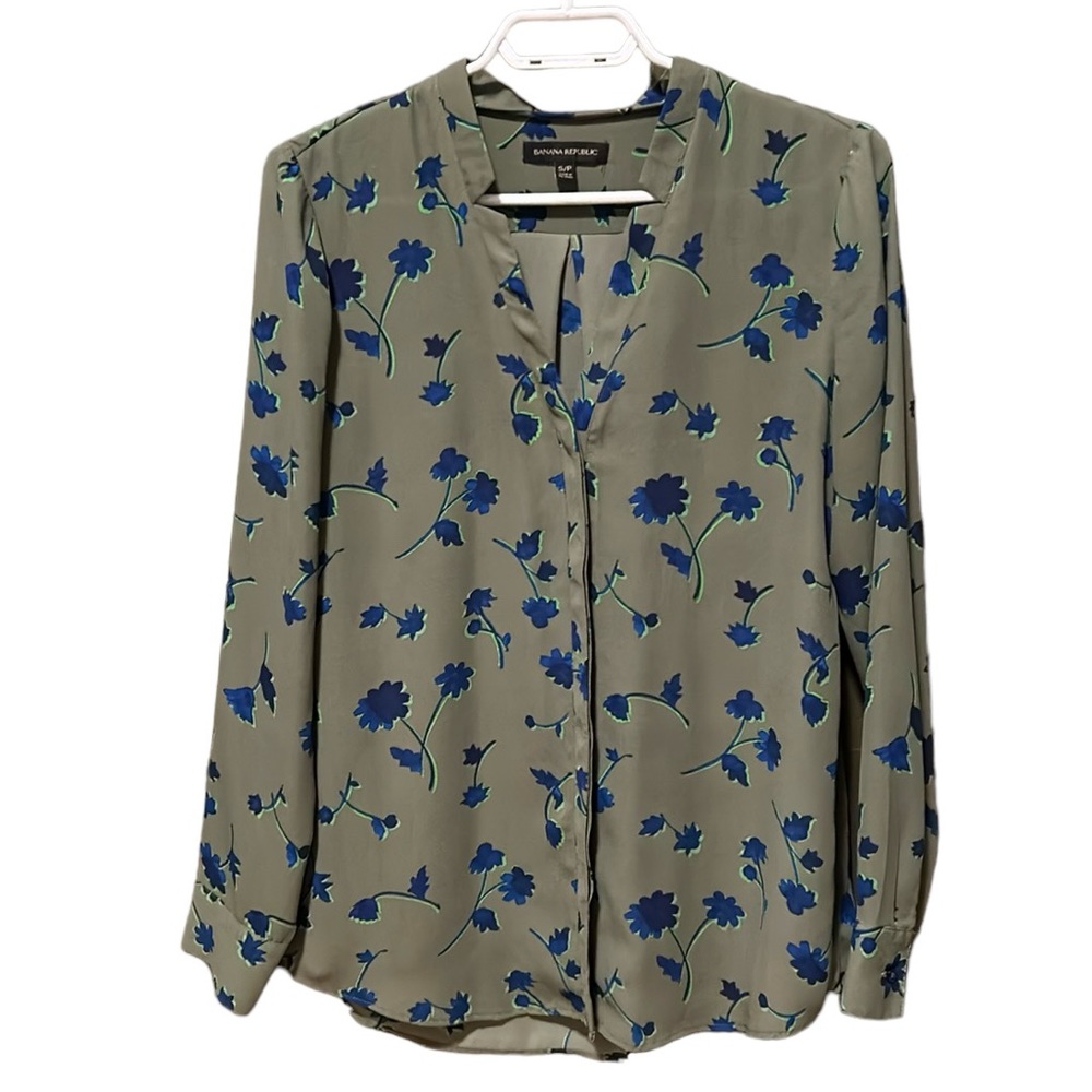 Banana Republic long sleeve blouse